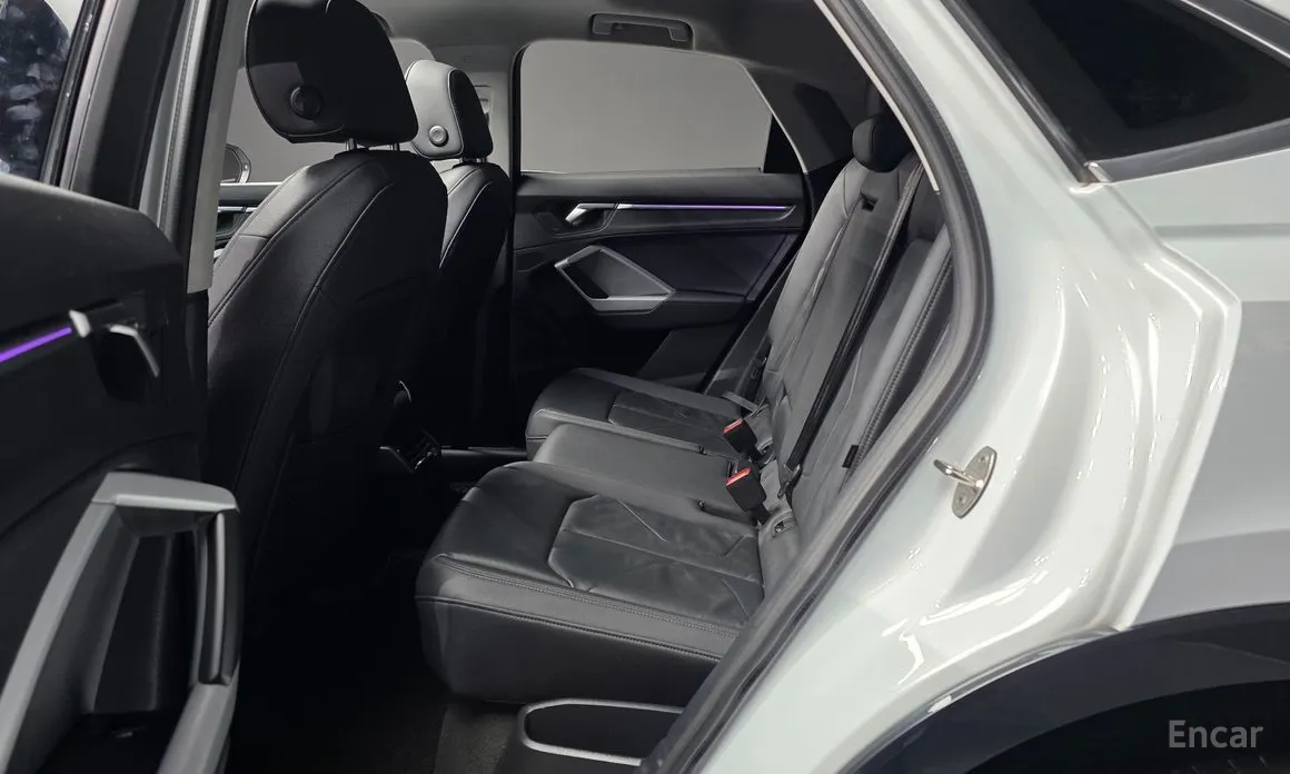 Audi Q3 2018 40 TFSI Quatrro Sport Back