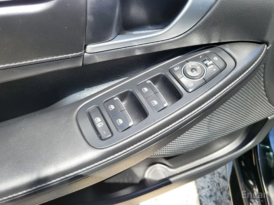 Zdjęcie 17 - Hyundai Sonata