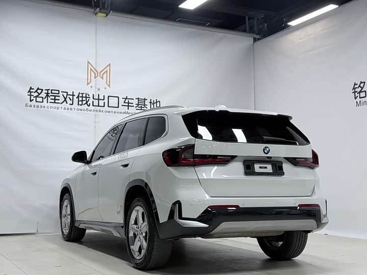 Фото 6 - BMW X1