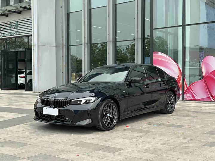 Фото 1 - BMW 3 Series