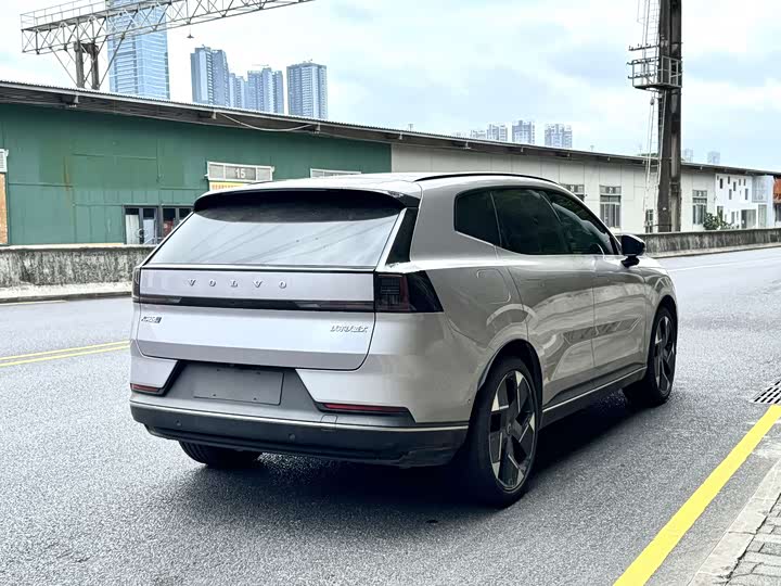 Volvo XC70 Hybrid 2026 2026款 四驱超长续航Plus