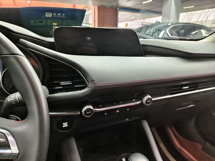 Mazda 3 (Axela) 2025 2025款 2.0L 自动质雅版