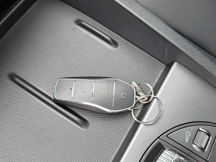 Фото 9 - BYD Seal 06 Hybrid/EV