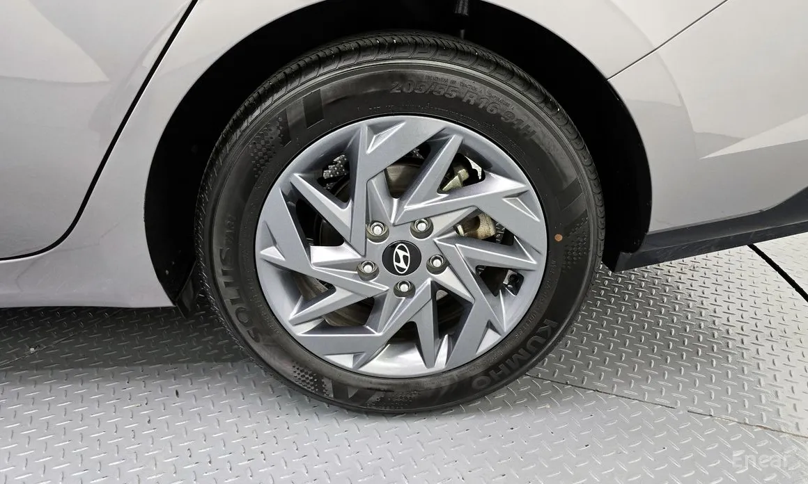 Фото 21 - Hyundai Avante