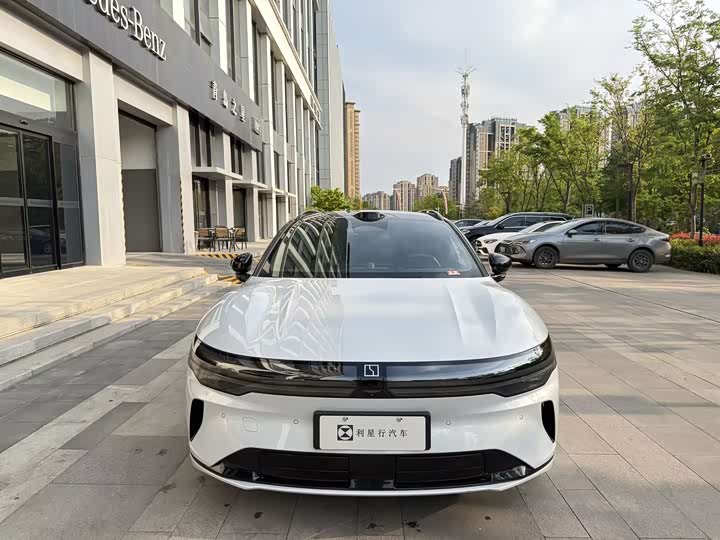 Zeekr 007 GT 2025 2025款 四驱智驾版 75kWh