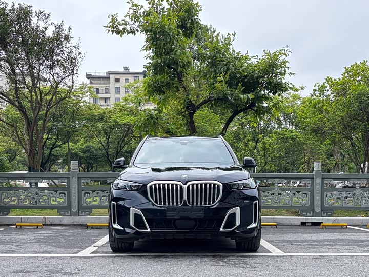 Фото 2 - BMW X5