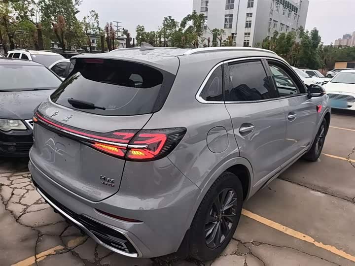 Фото 7 - Hongqi HS5