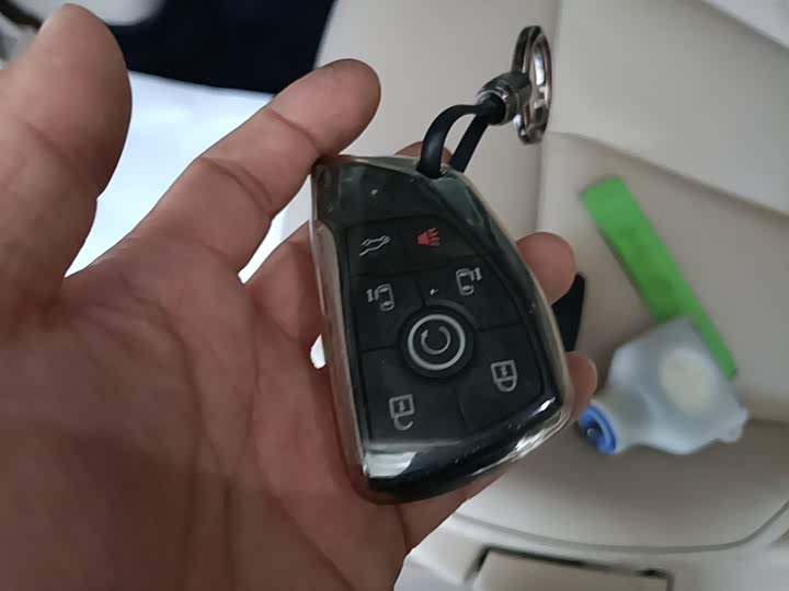 Buick GL8 Hybrid 2025 2025款 陆尚 智享版