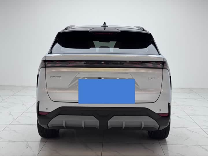 Geely Galaxy L7 2025 2025款 EM-i 115km 探索+版