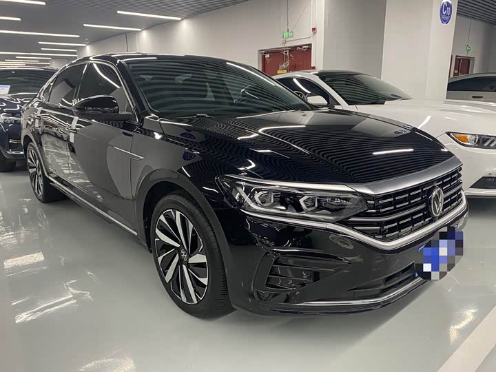 Фото 3 - Volkswagen Passat