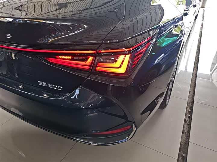 Lexus ES 2025 2025款 200 臻享版