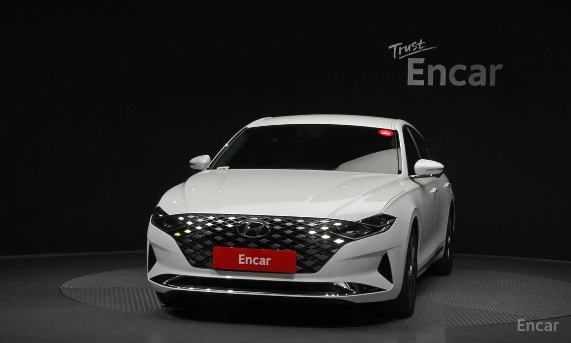Фото 3 - Hyundai Grandeur