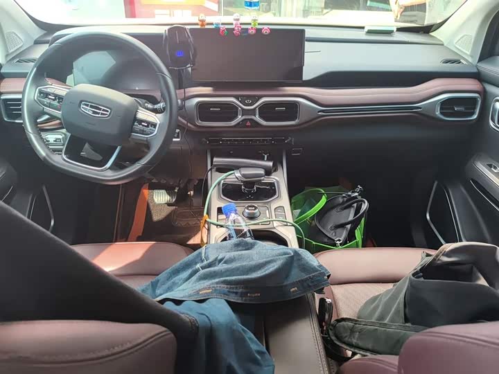 Geely Okavango 2022 2022款 1.8TD DCT旗舰型 7座