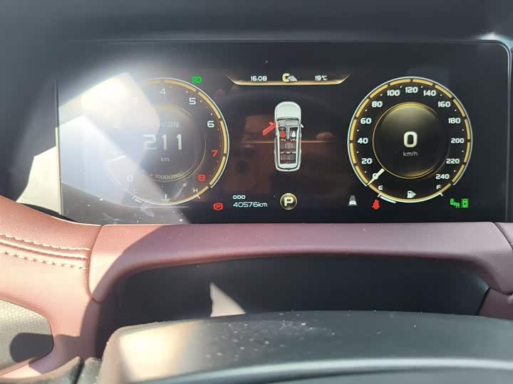 Geely Okavango 2022 2022款 1.8TD DCT旗舰型 7座