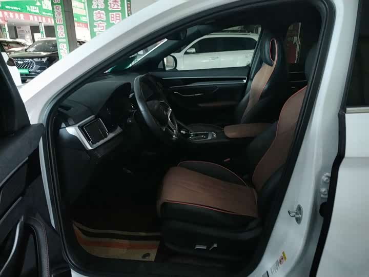 BYD Song Plus 2020 2020款 1.5T 自动尊贵型