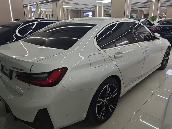 Zdjęcie 3 - BMW 3 Series