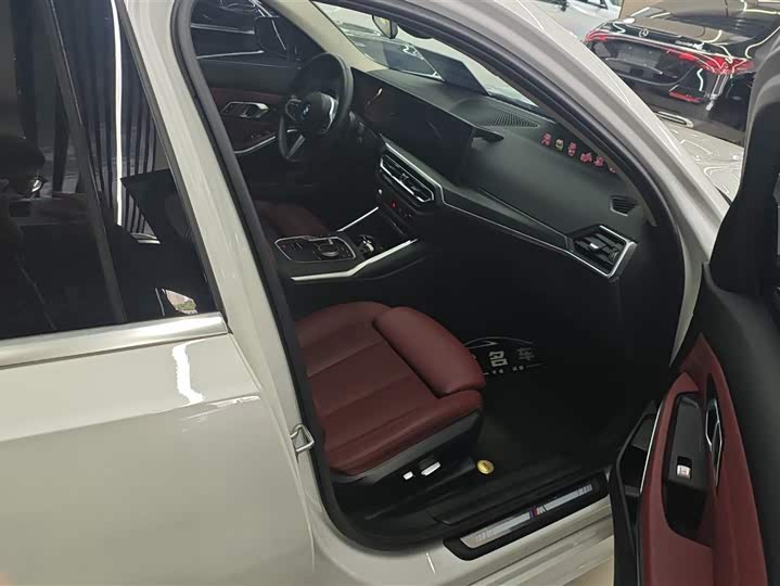 Zdjęcie 8 - BMW 3 Series