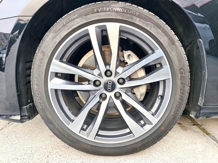 Audi A6L 2024 2024款 40 TFSI 豪华动感型