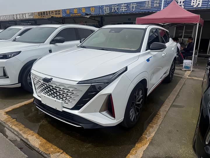 Changan Oshan Z6 2022 2022款 蓝鲸 1.5T DCT智享型