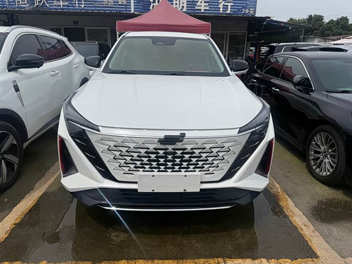 Changan Oshan Z6 2022 2022款 蓝鲸 1.5T DCT智享型
