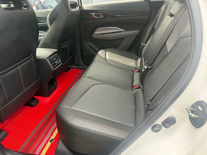 Changan Oshan Z6 2022 2022款 蓝鲸 1.5T DCT智享型