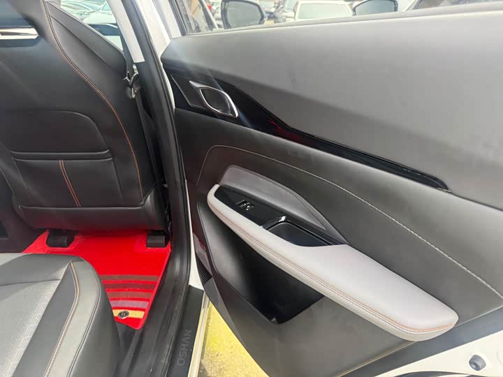 Changan Oshan Z6 2022 2022款 蓝鲸 1.5T DCT智享型
