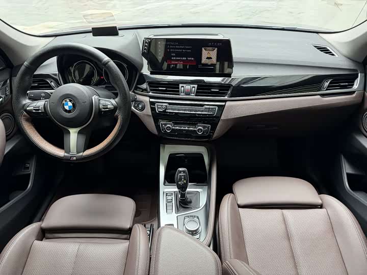 Фото 9 - BMW X1