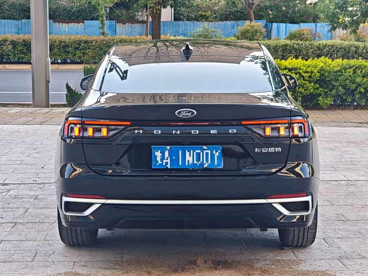 Фото 5 - Ford Mondeo