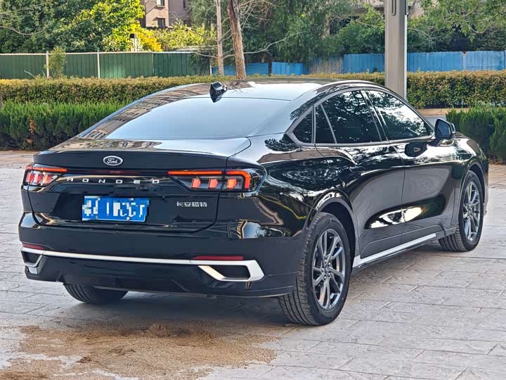 Фото 6 - Ford Mondeo