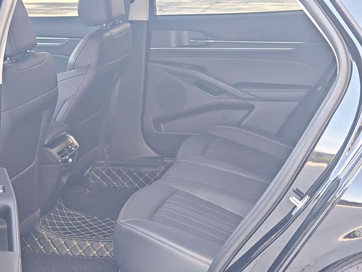 Фото 8 - Ford Mondeo