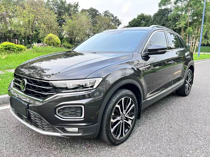 Фото 3 - Volkswagen T-Roc