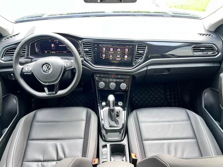 Фото 6 - Volkswagen T-Roc