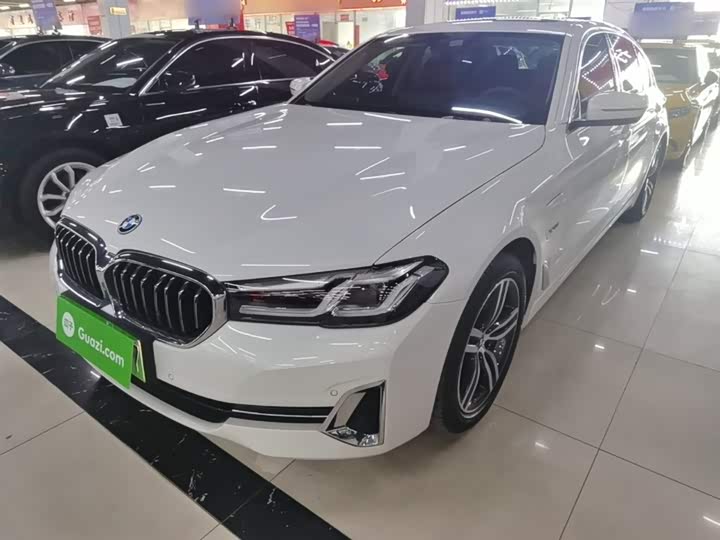 2022 BMW 5 Series Hybrid