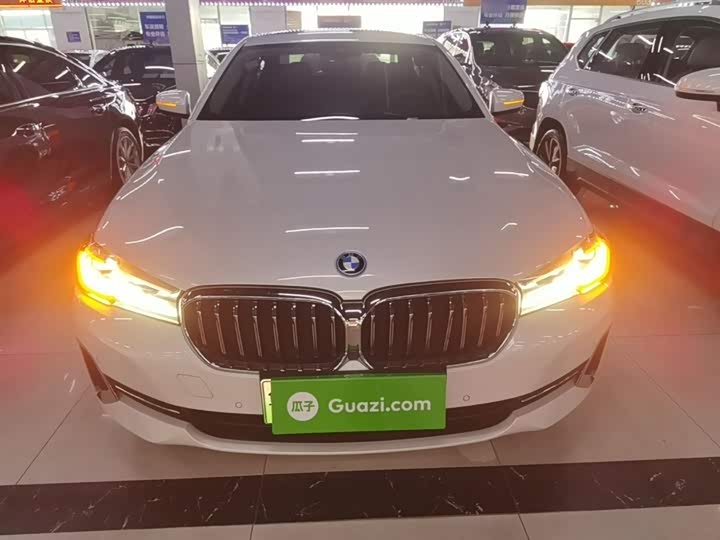 2022 BMW 5 Series Hybrid