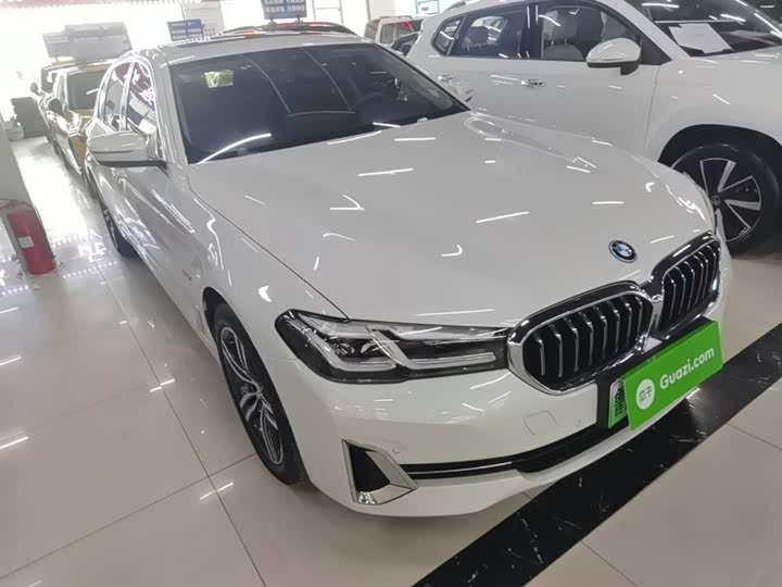 2022 BMW 5 Series Hybrid