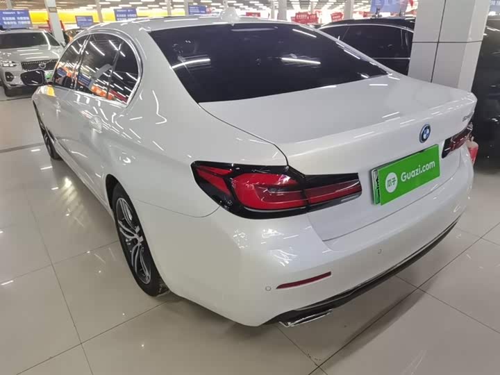 2022 BMW 5 Series Hybrid