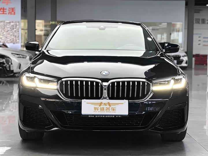 Фото 2 - BMW 5 Series