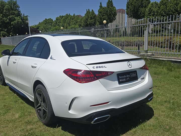 Фото 4 - Mercedes-Benz C-Class