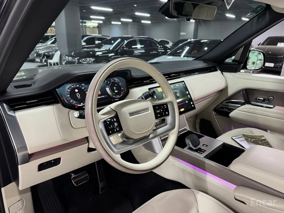 Land Rover Range Rover 2022 P550E AB