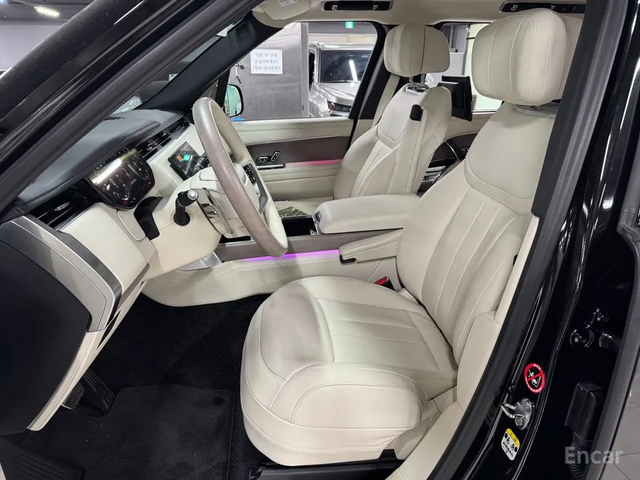 Land Rover Range Rover 2022 P550E AB