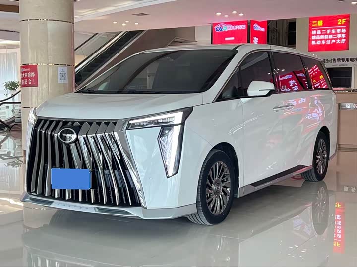 Фото 1 - GAC Trumpchi M8