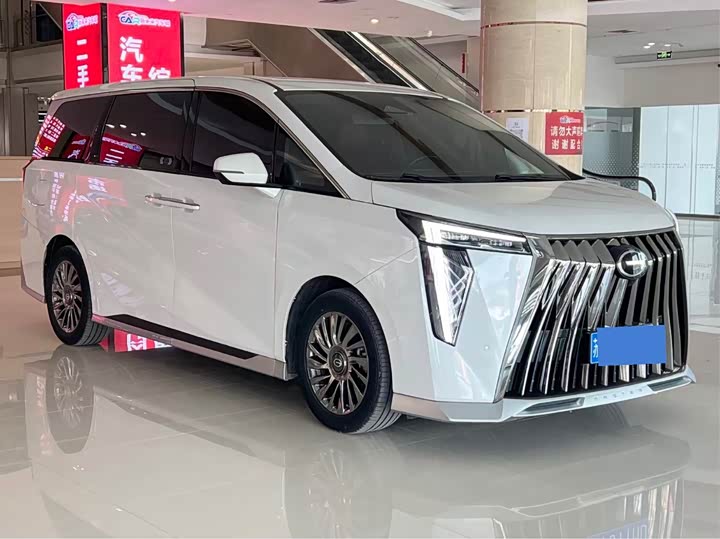 Фото 3 - GAC Trumpchi M8