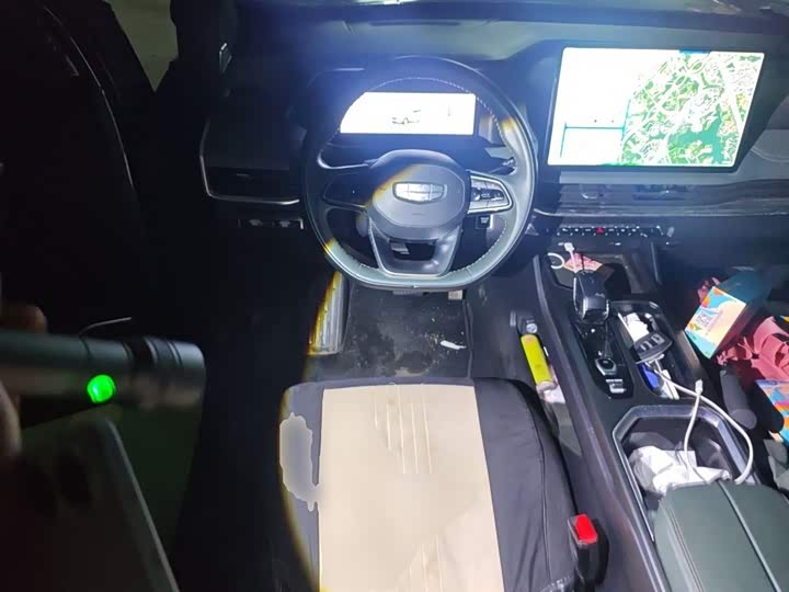 Geely Okavango L 2024 2024款 2.0T DCT尊贵型