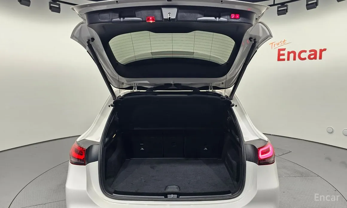 Mercedes-Benz GLA-Class 2020 GLA220
