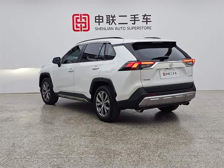 Toyota RAV4 2024 2024款 2.0L CVT两驱风尚Plus版