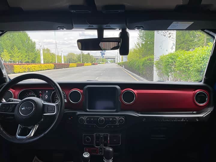 Jeep Wrangler 2021 2021款 2.0T 罗宾汉四门版
