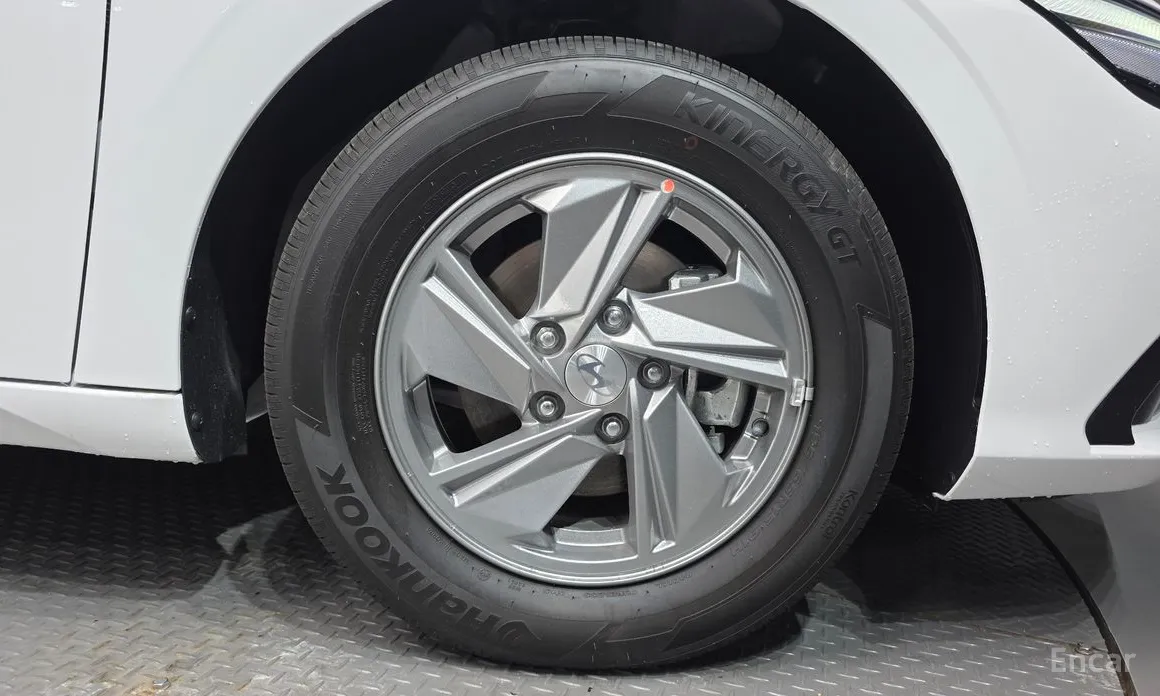 Hyundai Avante 2023 1.6