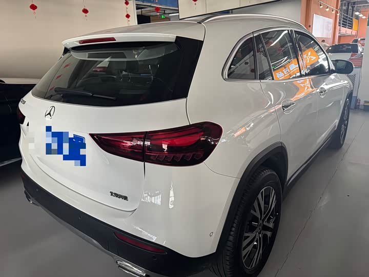 Zdjęcie 4 - Mercedes-Benz GLA-Class