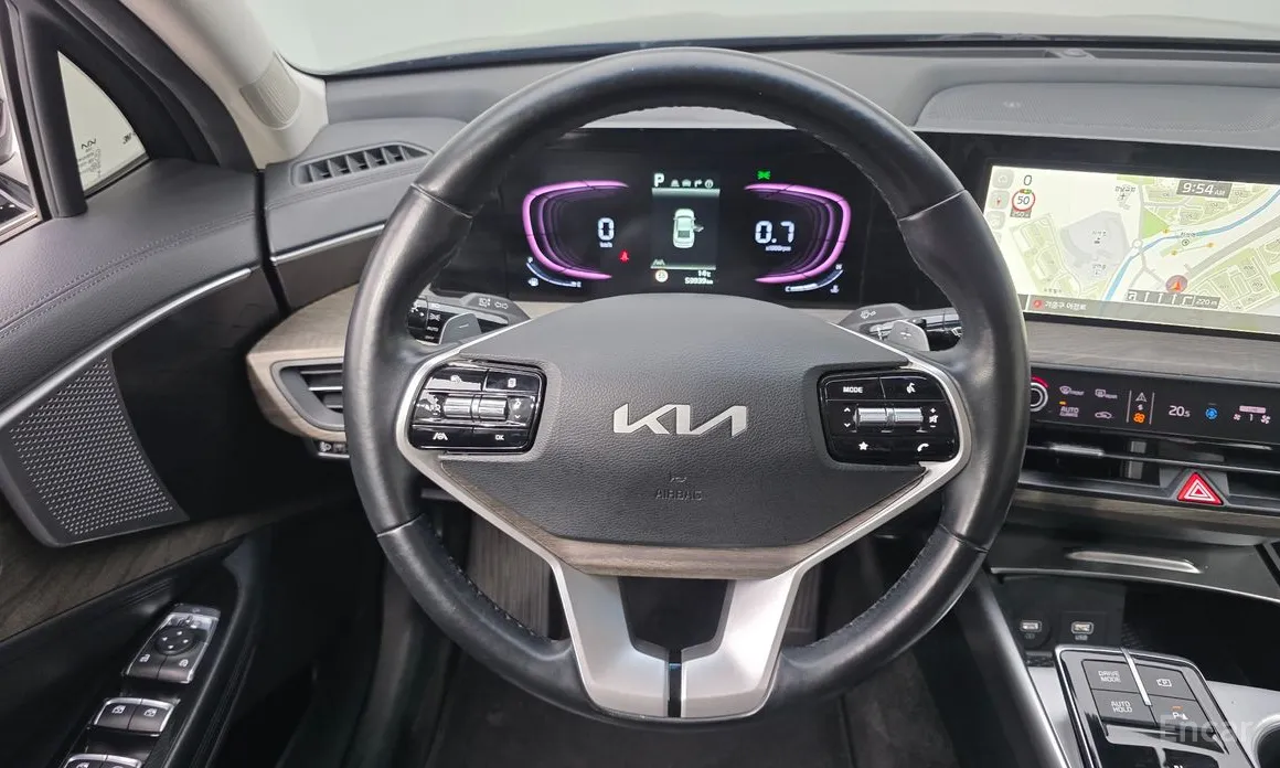صورة 13 - Kia K8