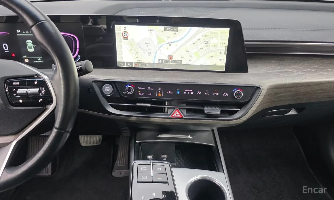 صورة 14 - Kia K8